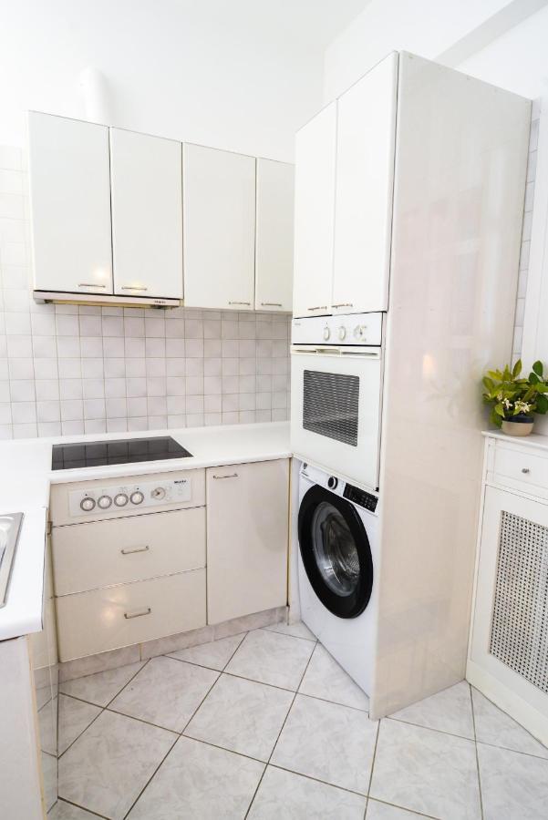φωτεινό κομψό & άνετο κοντά στο κέντρο! Apartment Athens